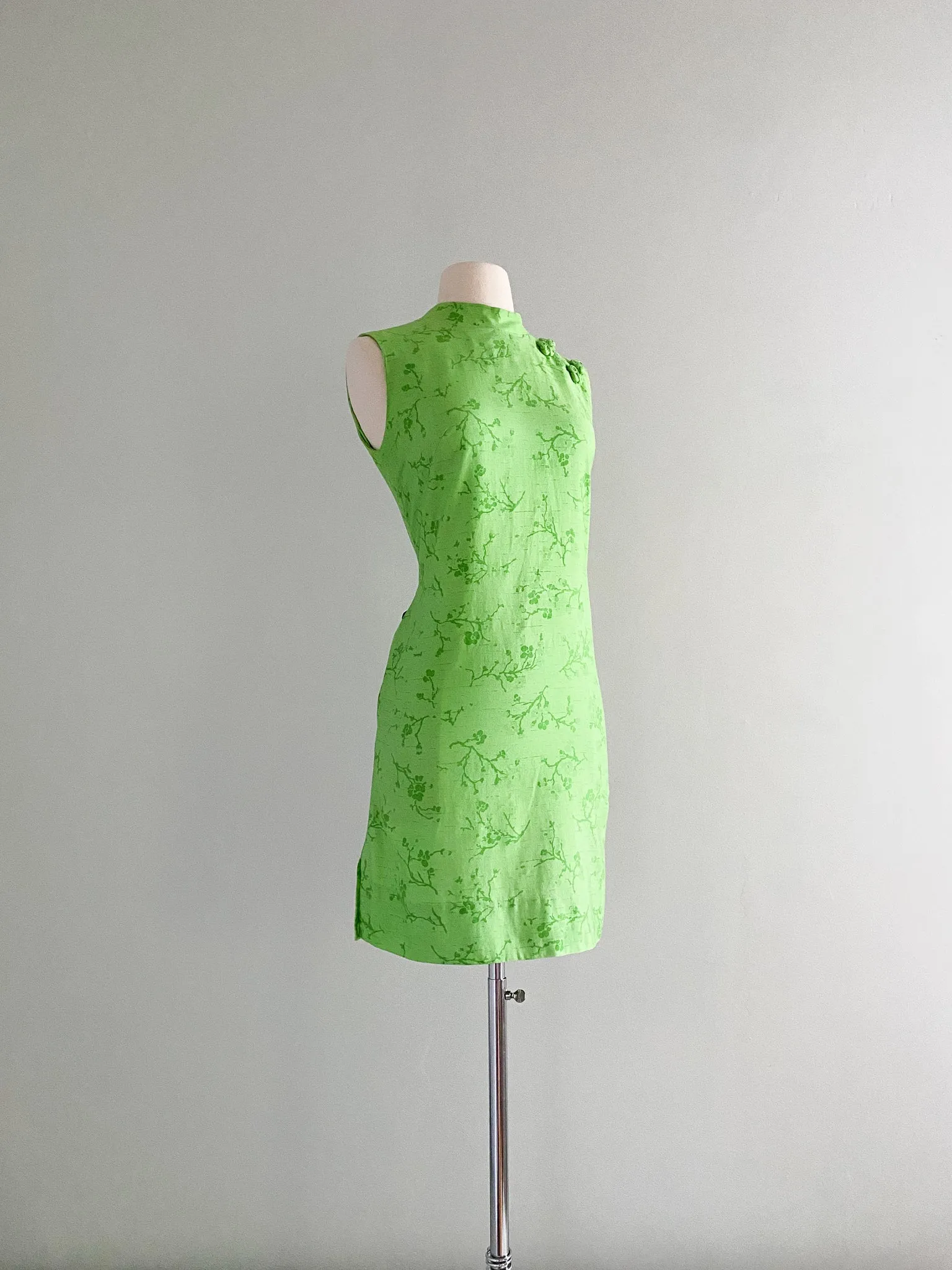 1960's Evelyn Pearson Green Cherry Blossom Mini Dress / Sz M