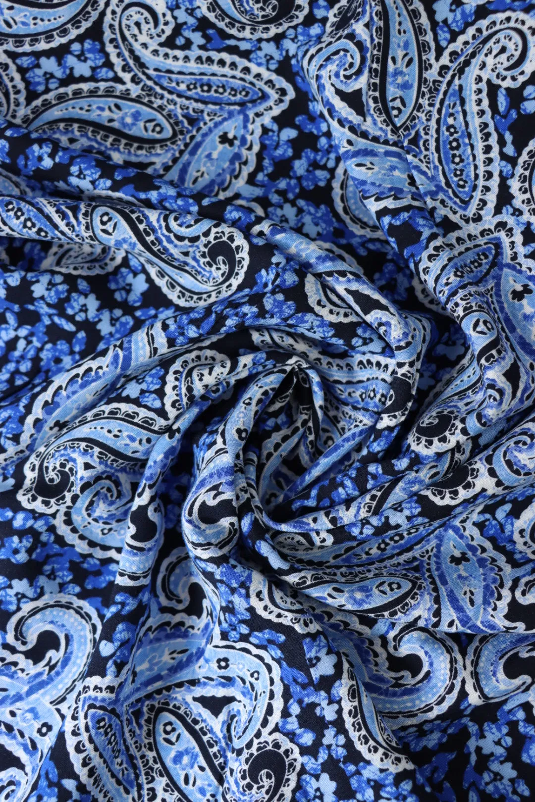 2YD 23IN REMNANT; Royal Paisley on Black Rayon Challis