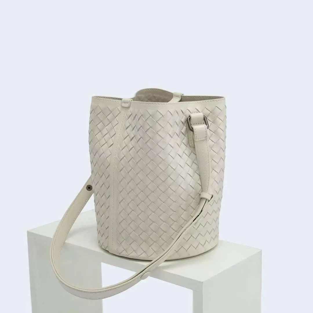 Interwoven Lambskin Leather Bucket Bag, Small Shoulder Bag,  Woven Purse Women Classic bag Crossbody Designer  Bag, Designer Bag